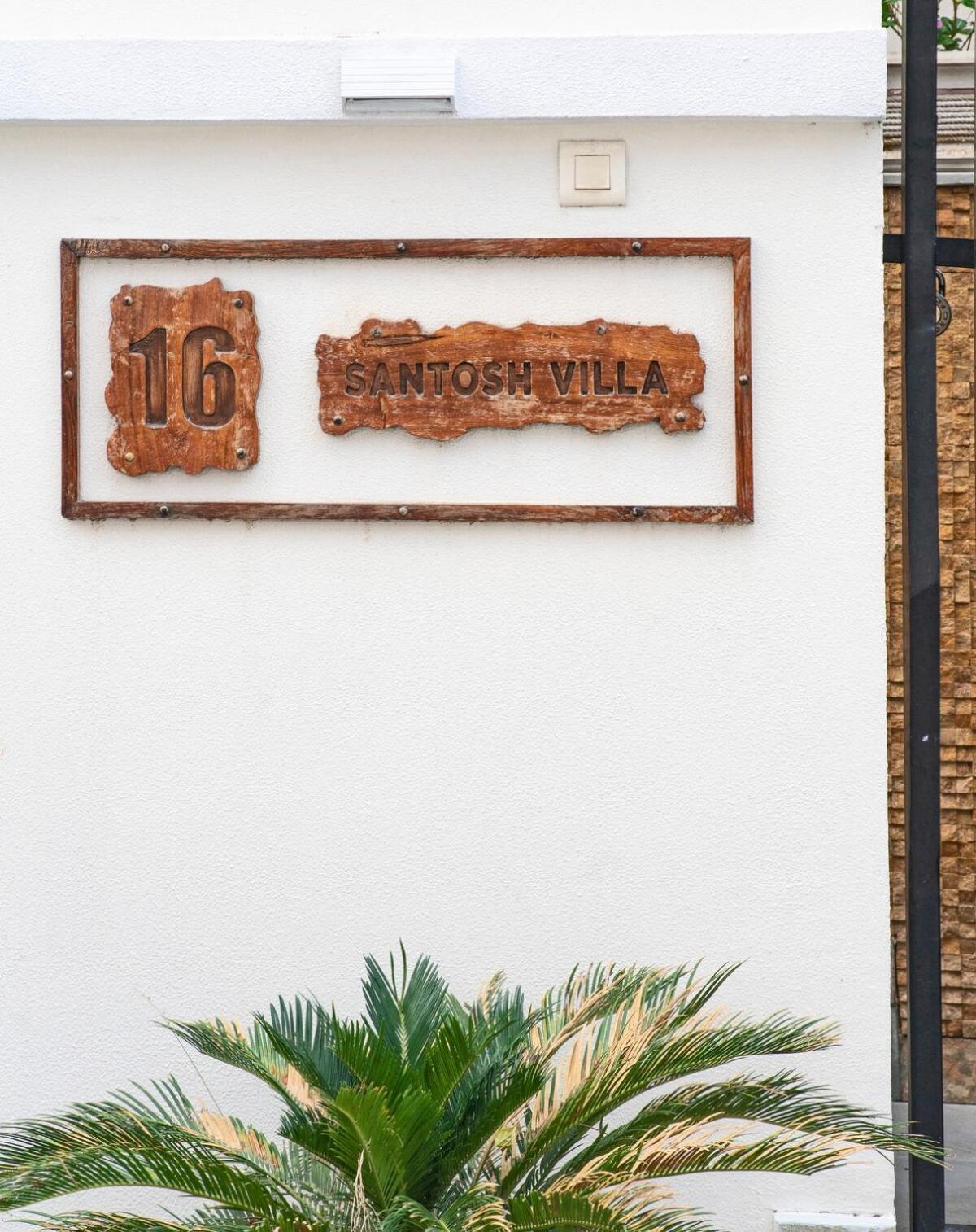 Santosh Villa - The House Of Antiques And Art Udaipur Esterno foto
